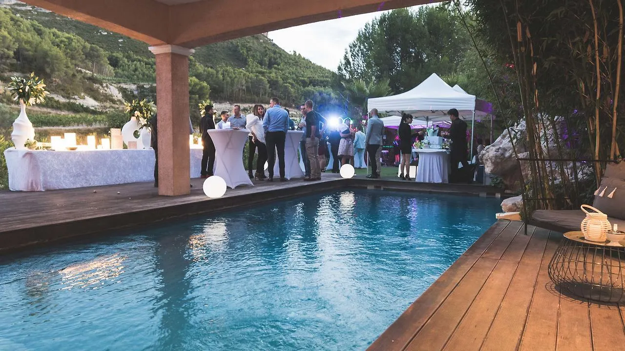 Domaine Les Vignes Villa Cassis 0*,